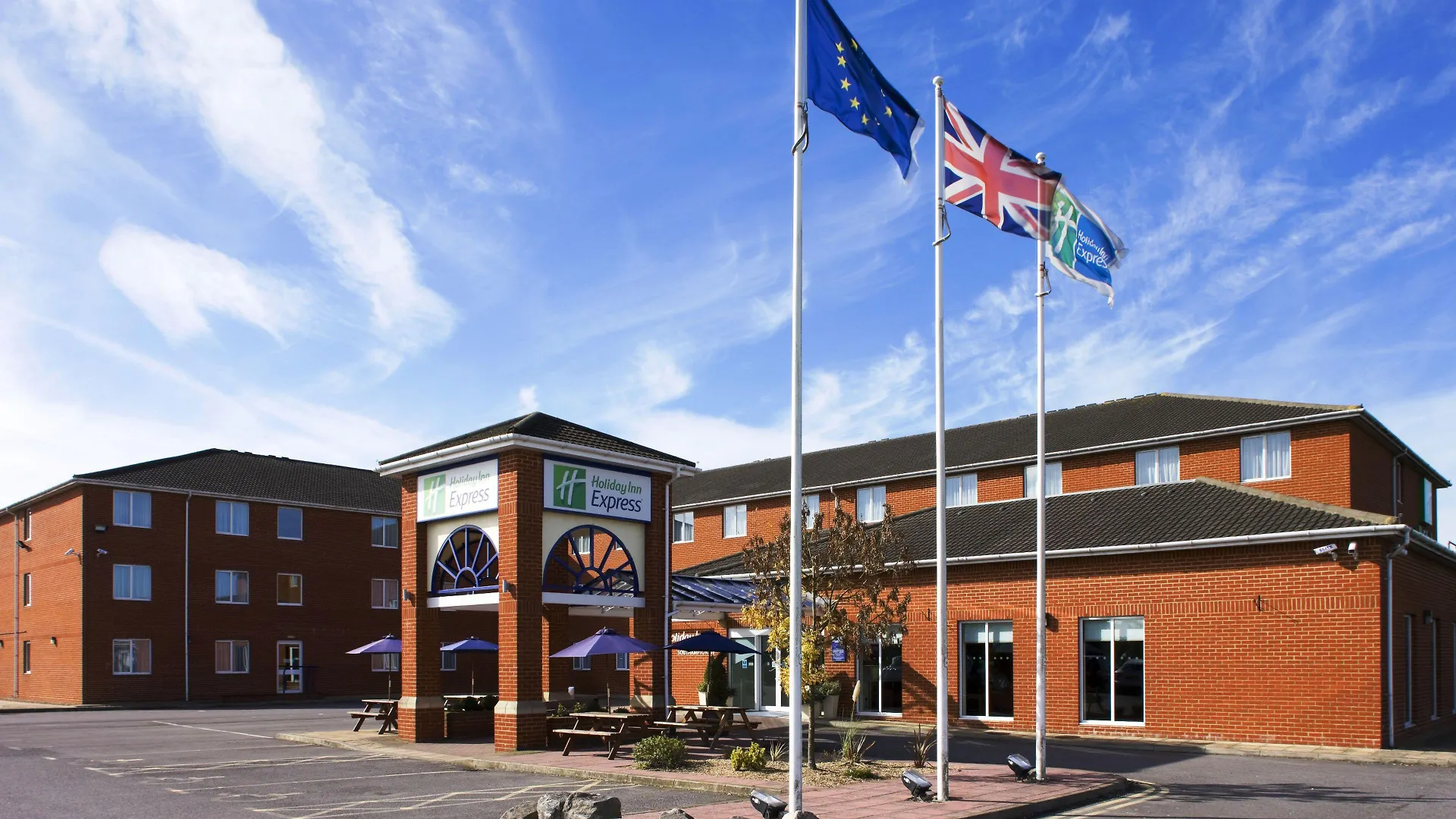 11 Family-Friendly Hotels Close to New Forest Wildlife Park