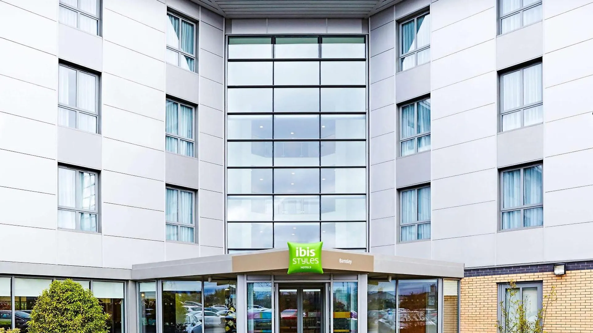 4 Smart Family-Friendly Hotels Near Elsecar Park Worth Booking